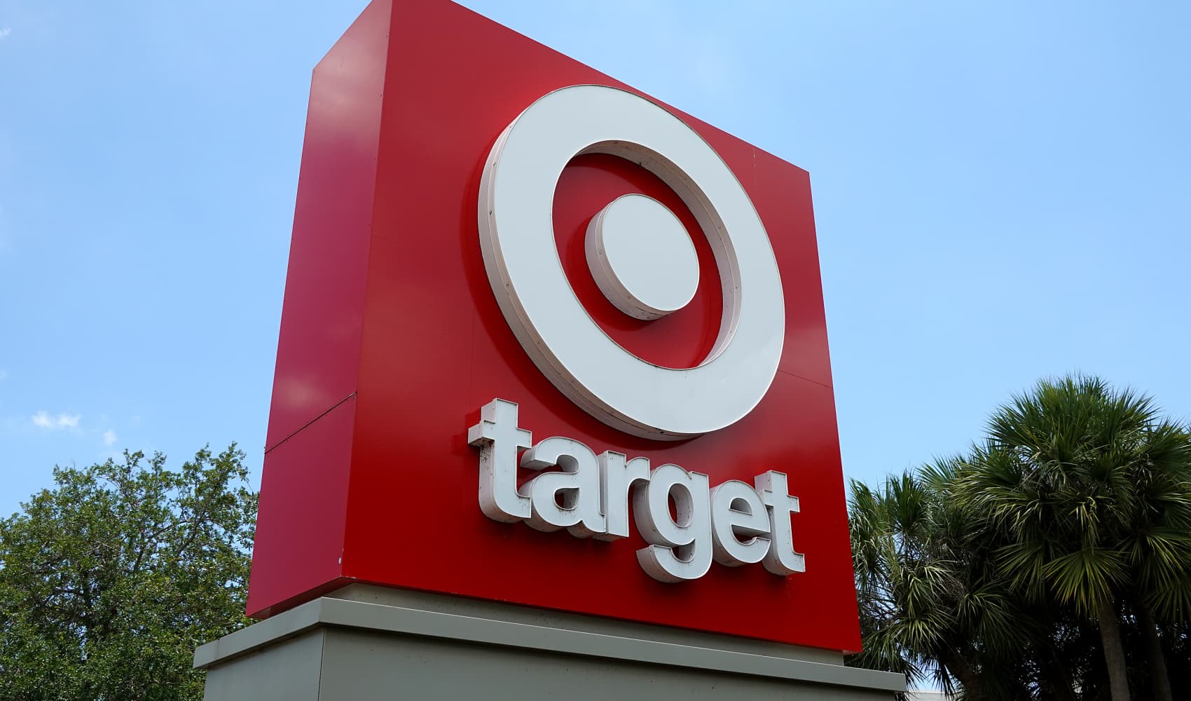 Pair arrested in multiple thefts at North Miami Beach Target store: Police