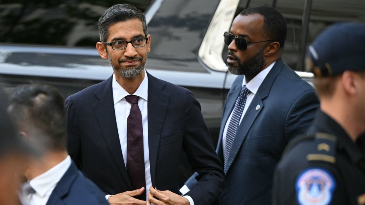 Alphabet pays Apple 36% of Safari search revenue, Sundar Pichai confirms - Vimarsana News