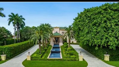 Jeff Bezos moving to Miami's Billionaire Bunker