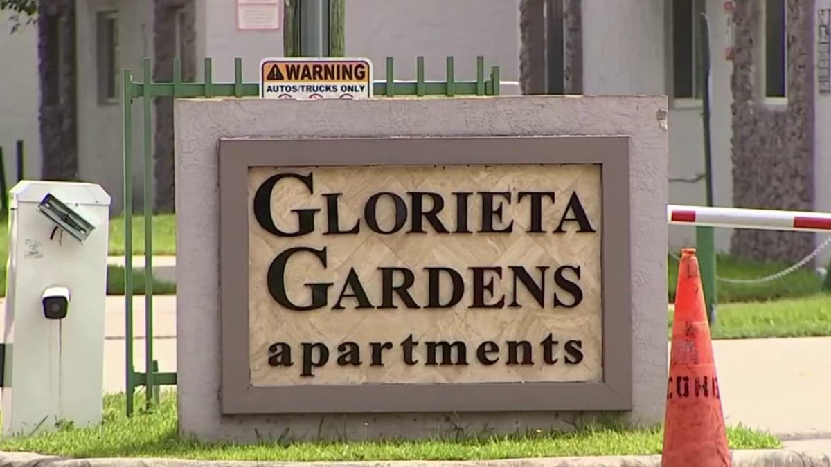 Glorieta Gardens Apartments management team hold Thanksgiving dinner