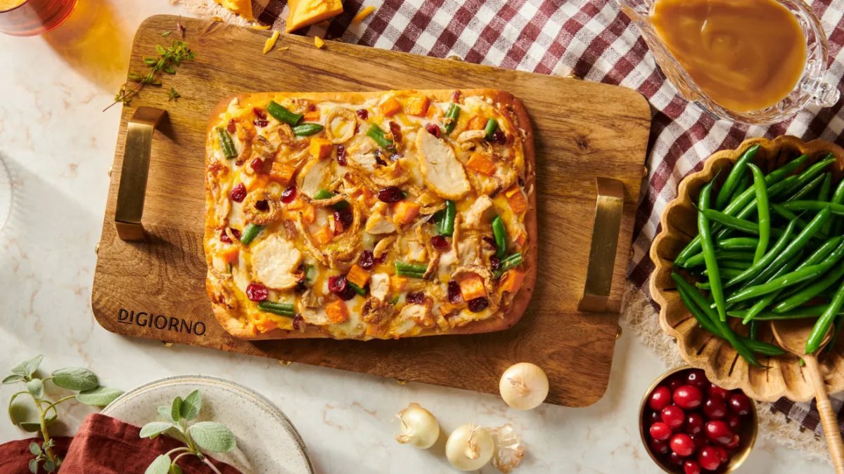 Here is what’s on DiGiorno’s constrained-version Thanksgiving pizza