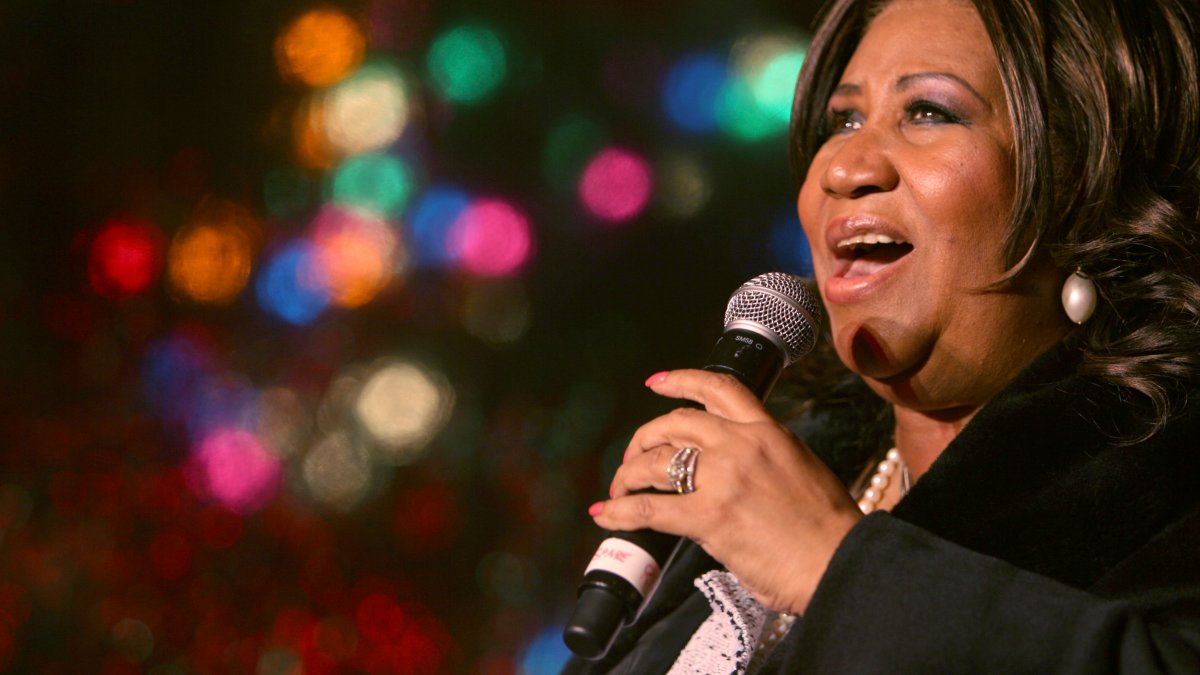 Judge cites handwritten will observed in between sofa cushions – and awards genuine estate to Aretha Franklin’s sons