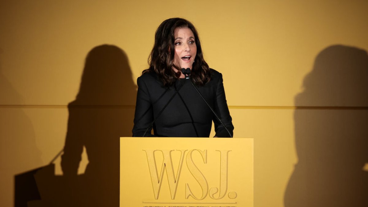 This is what transpired when Julia Louis-Dreyfus employed AI to compose an acceptance speech