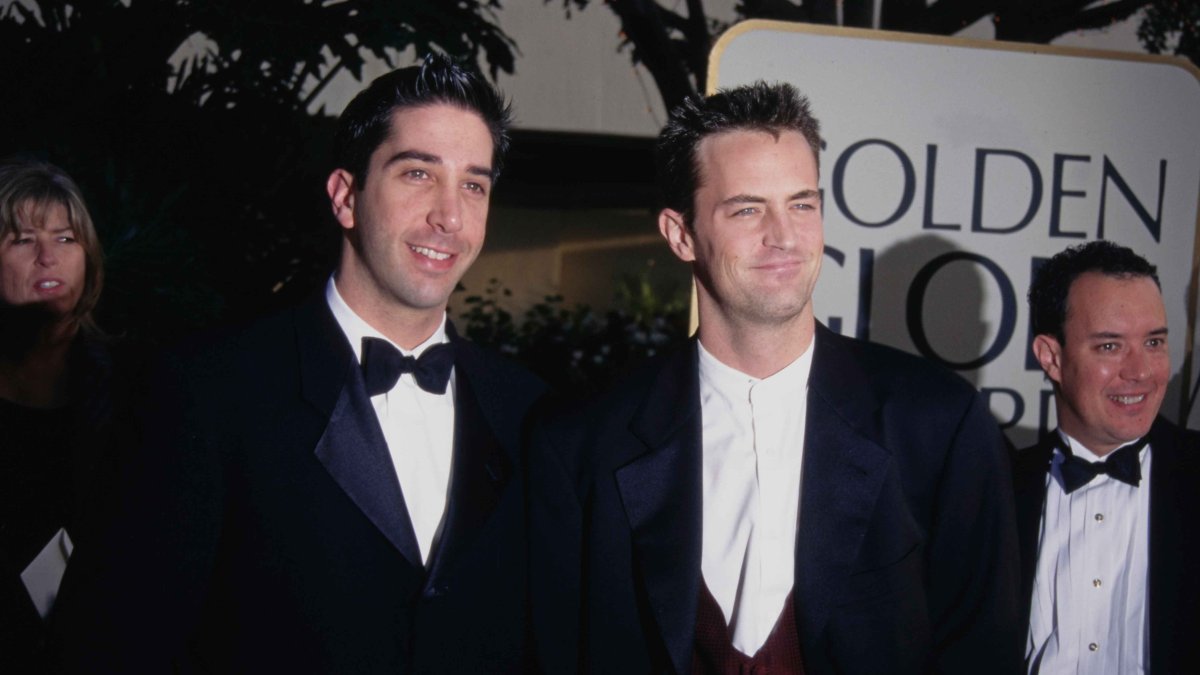 David Schwimmer shares picture from ‘favorite’ ‘Friends’ moment in new tribute to Matthew Perry
