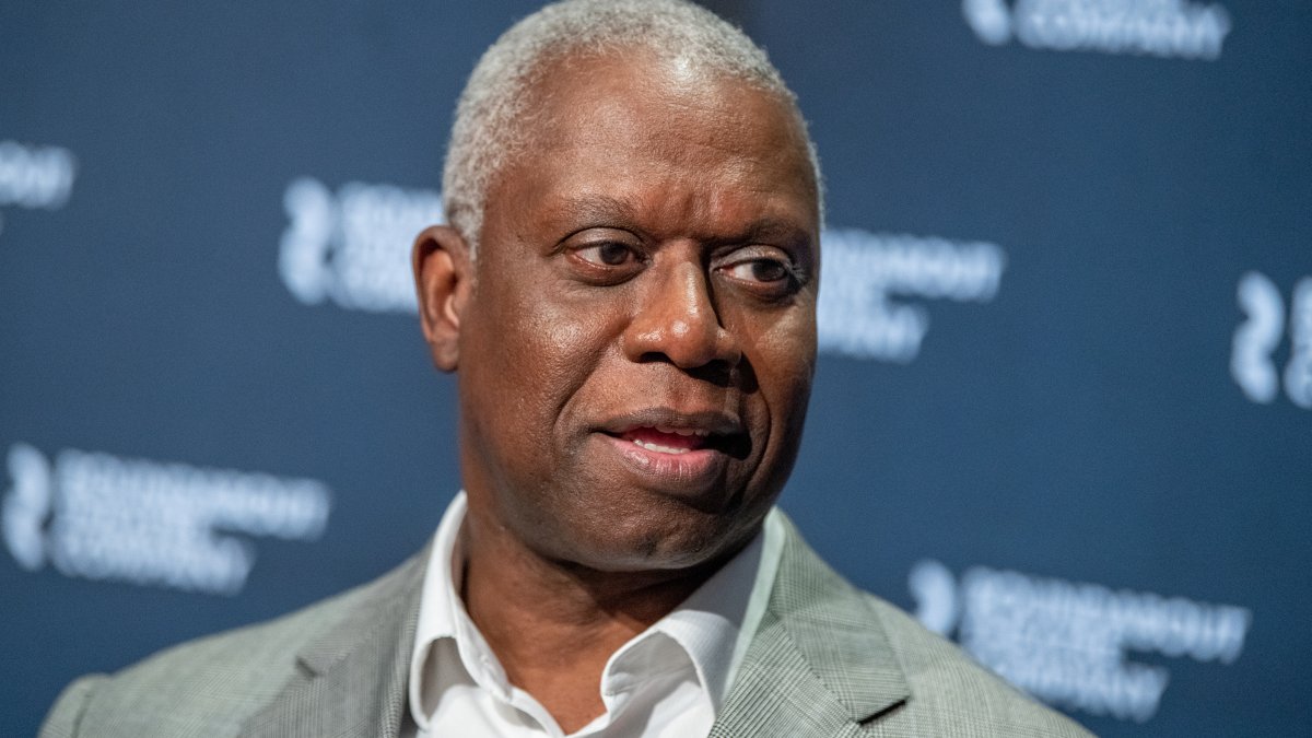 Reaction to the death of Andre Braugher, which include from Terry Crews and Shonda Rhimes