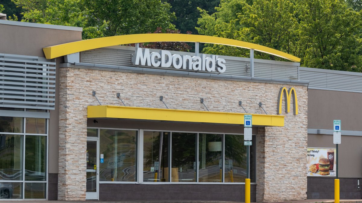 McDonald&#039s provides back ‘Double Huge Mac&#039 for minimal time