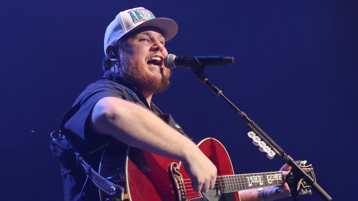 Singer Luke Combs drops 0,000 copyright lawsuit towards lover, will deliver her dollars alternatively