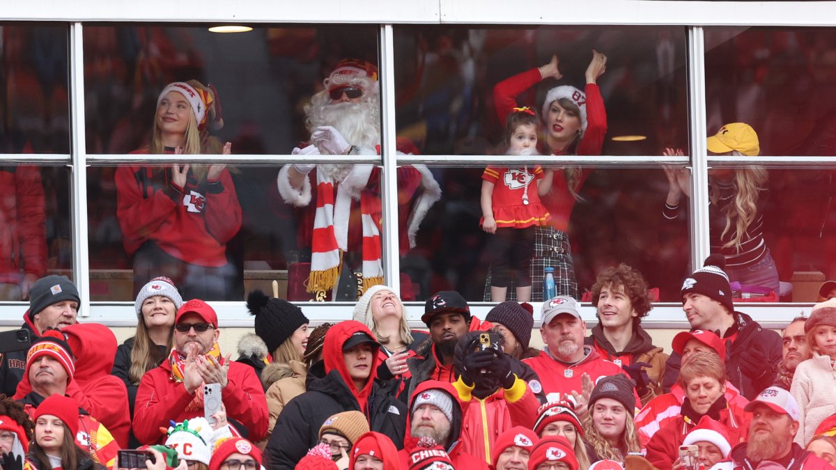 Taylor Swift spends Christmas alongside Santa to cheer on Travis Kelce for Chiefs-Raiders activity