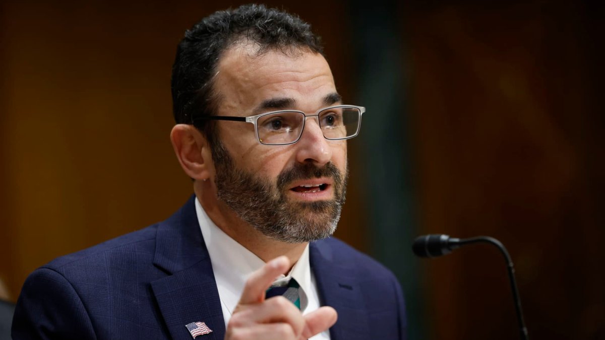 IRS aims to close 'inequity gap' for unpaid taxes. How the agency targets top earners for audit – NBC 6 South Florida - Vimarsana News