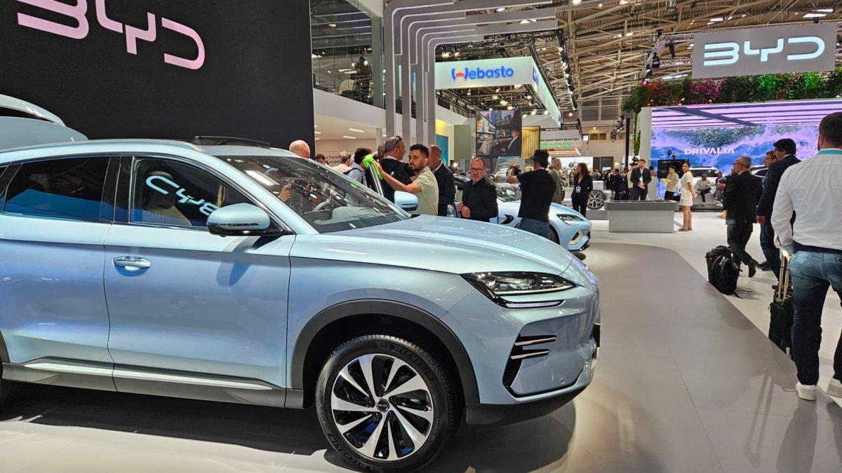 Musk once laughed off BYD as a threat. Now the Chinese giant has taken Tesla's EV crown — here's how - Vimarsana News