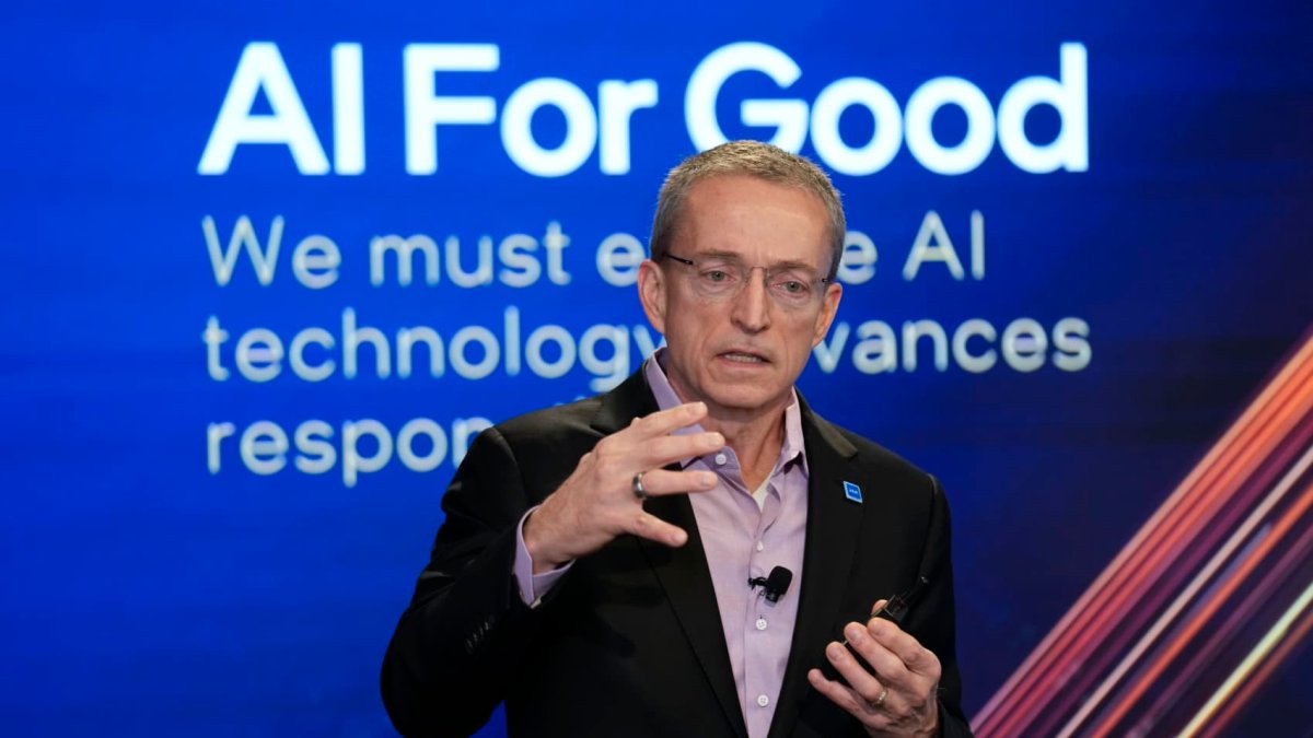 Intel on pace for worst day since 2020 on weak outlook - Vimarsana News