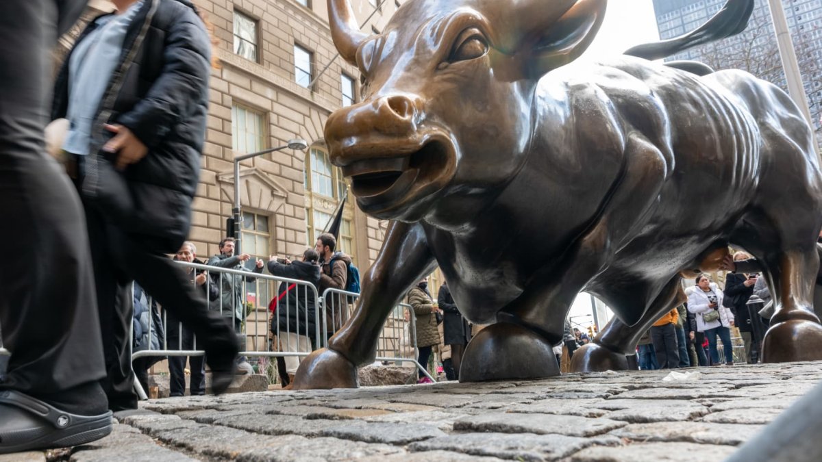 As the S&P 500 enters bull market territory, here's what to consider before you invest - Vimarsana News