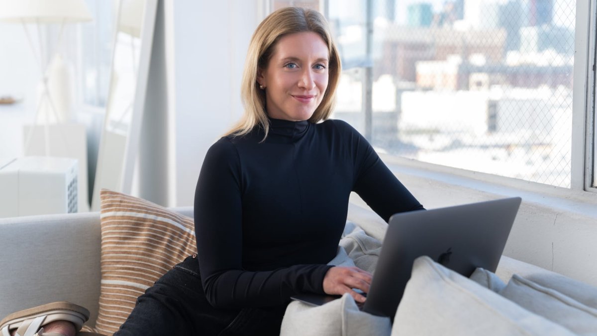 28-year-old with a net worth over $500,000 shares 5 money habits she avoids: 'Everything can't be a little treat' – NBC 6 South Florida - Vimarsana News