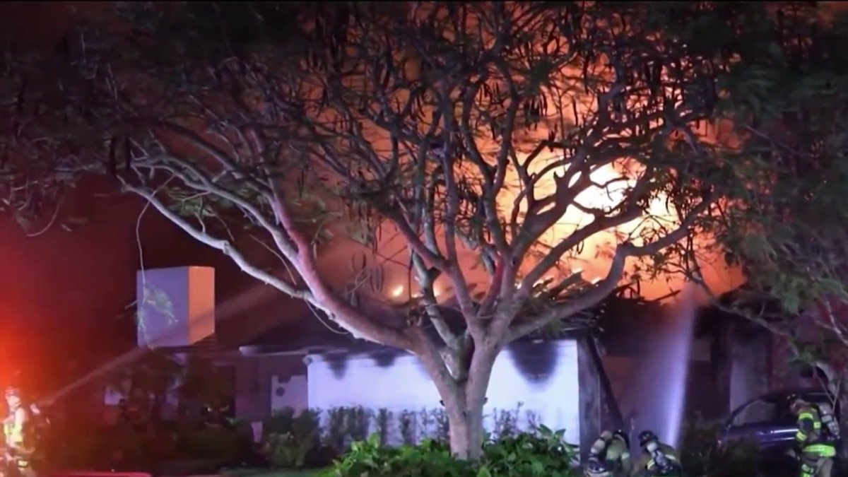Family displaced after fire rips through home in Palmetto Bay – NBC 6 ...