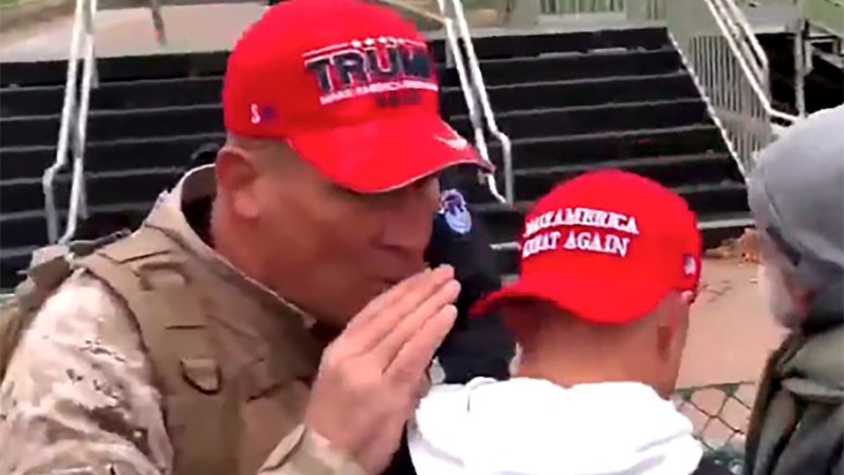 Trump supporter Ray Epps gets a year of probation over Jan. 6 Capitol riot – NBC 6 South Florida - Vimarsana News