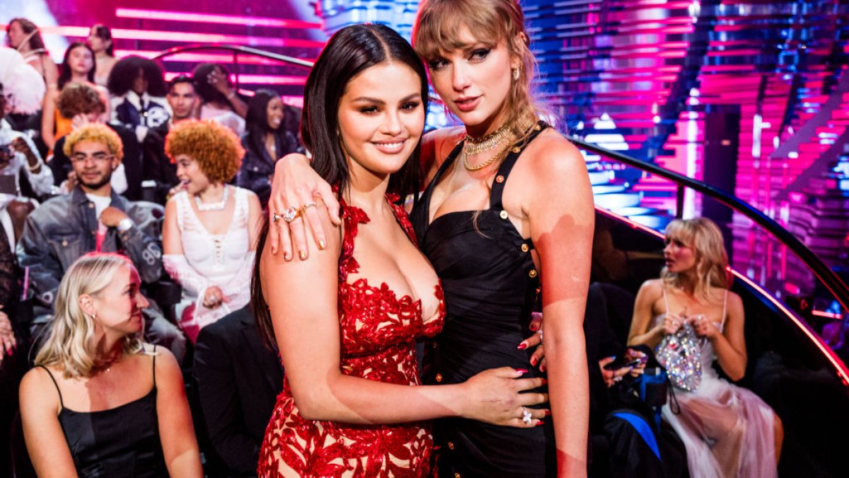 Selena Gomez reveals what she instructed Taylor Swift at the Globes immediately after picture of them conversing goes viral