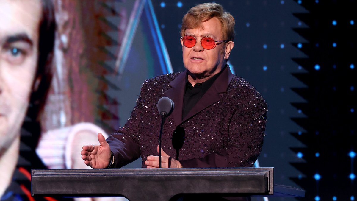 Elton John reacts to becoming an EGOT just after 2023 Emmys acquire
