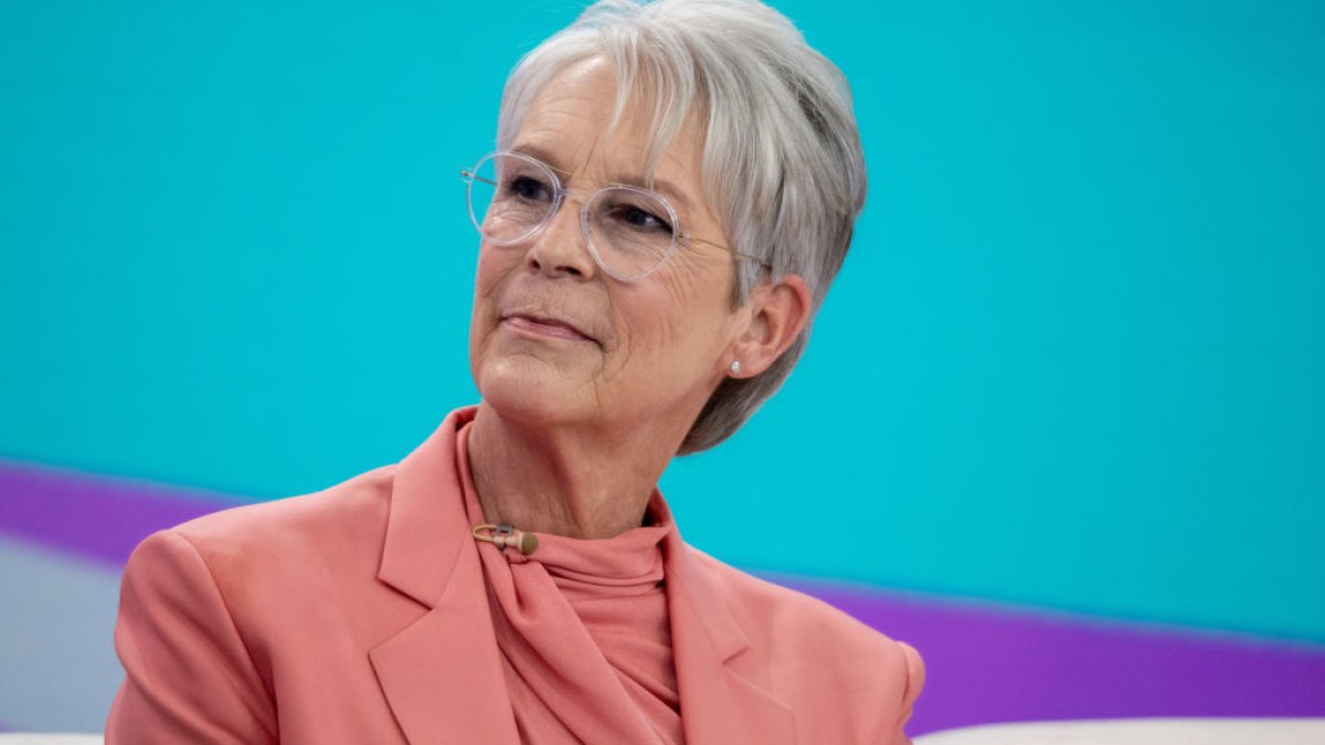 Jamie Lee Curtis celebrates 25 many years of sobriety with powerful publish