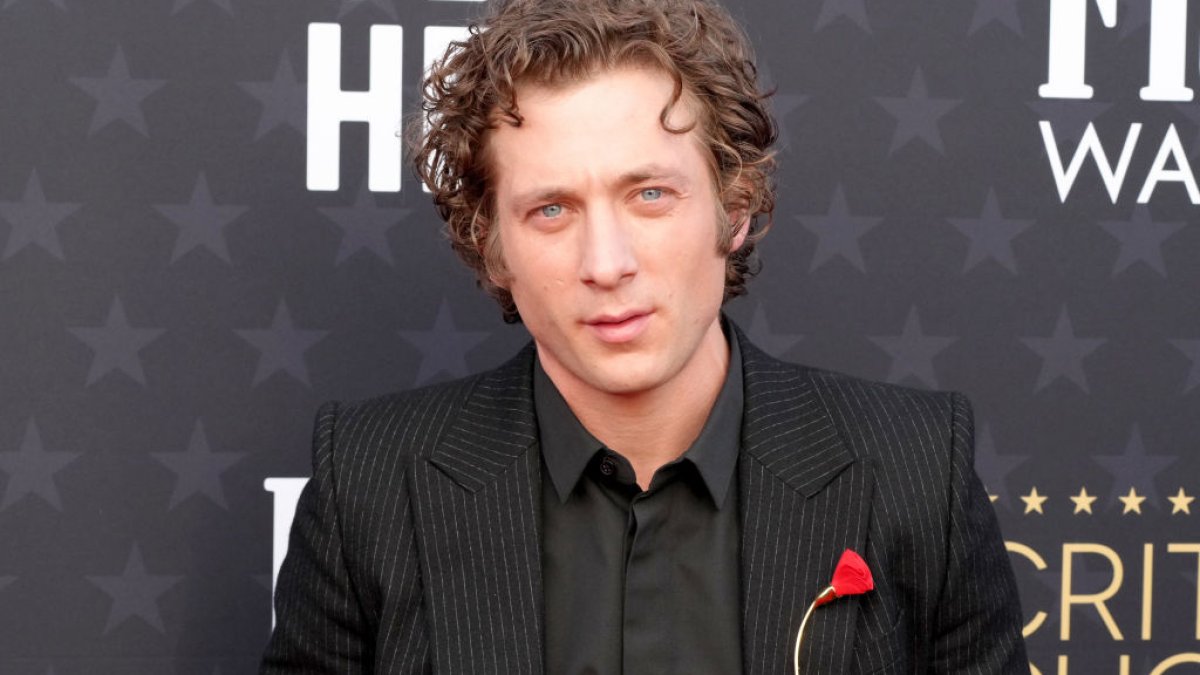 Jeremy Allen White stirs romance rumors as he turns into most recent to activity ‘Rosalia&#039s Rose&#039