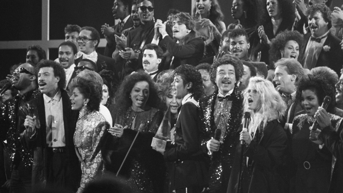 Documentary on ‘We Are the Earth&#039 goes deep inside of recording session of starry 1985 charity solitary