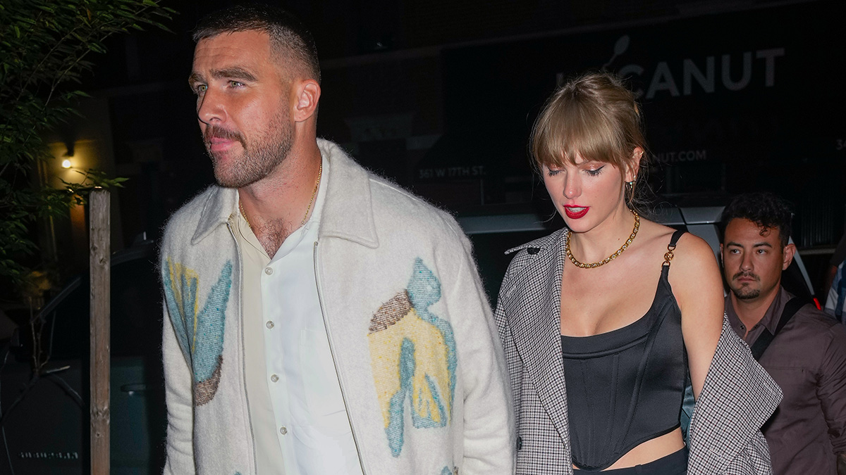 Taylor Swift and Travis Kelce&#039s NYE kiss will make your head spin &#039round