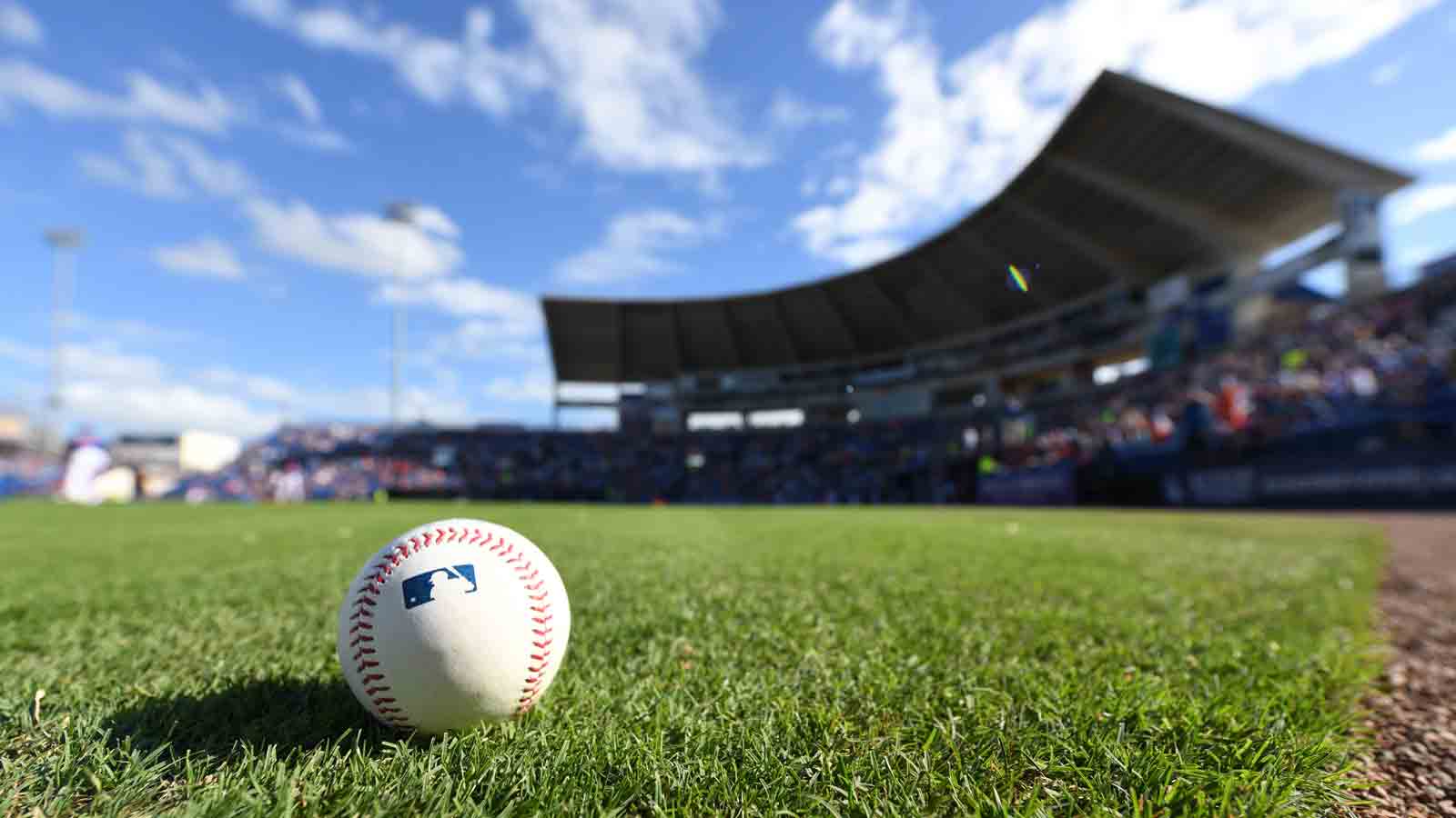 Key dates for 2024 MLB season: Pitchers and catchers, Spring