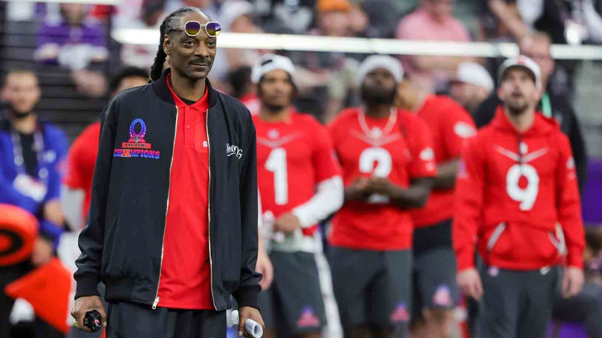 Snoop Dogg selects NFL players for his dream Olympic flag football team ...