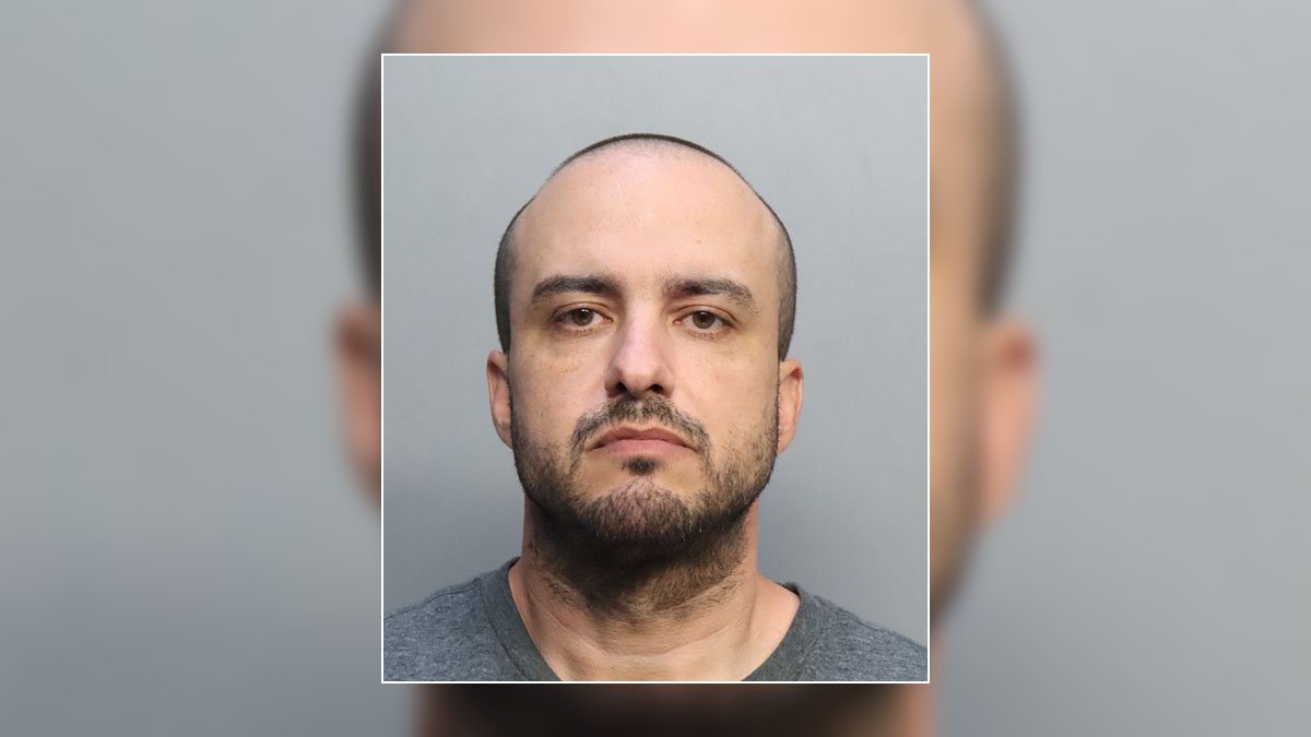 Ivan Remy Video shows man who allegedly burglarized Miami Beach eatery twice ...