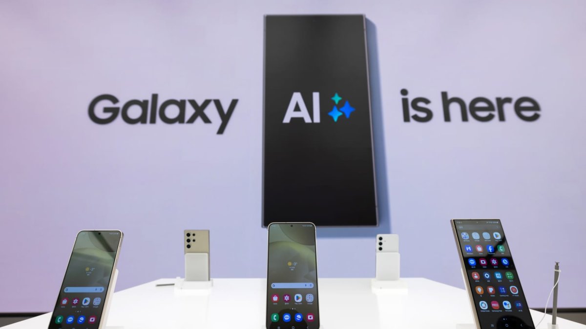 Smartphone giants like Samsung are going to talk up 'AI phones' this year — here's what that means – NBC 6 South Florida - Vimarsana News