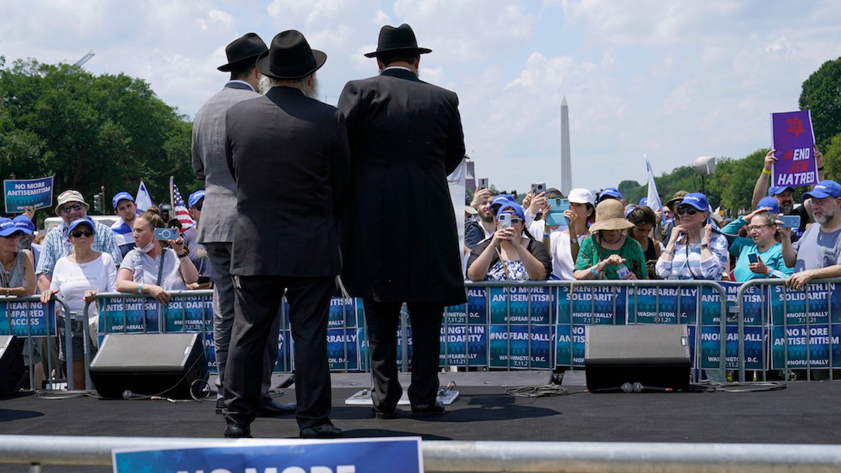 Antisemitism and safety fears on the rise among jews in America – NBC 6 South Florida - Vimarsana News