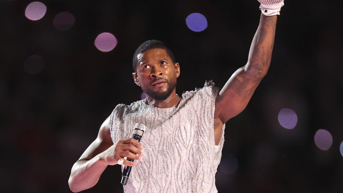 ‘Yeah!&#039 Usher had us caught up with his star-studded Super Bowl halftime exhibit