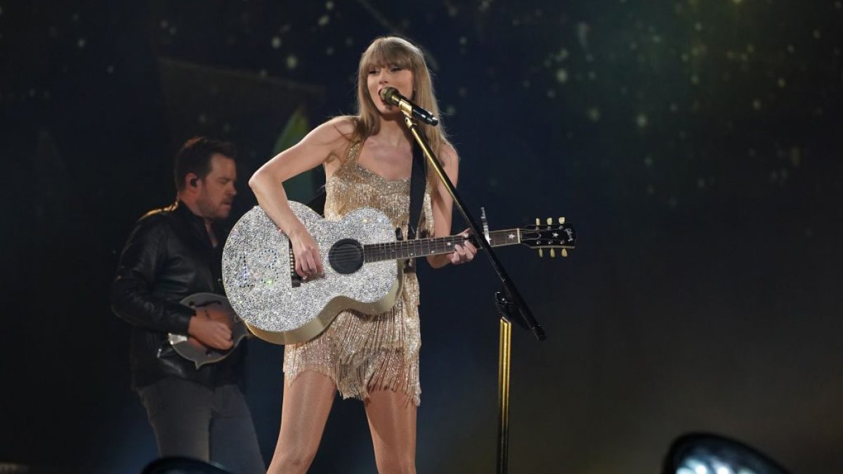 Taylor Swift suggests ‘life flashed right before my eyes&#039 pursuing slip at Tokyo concert