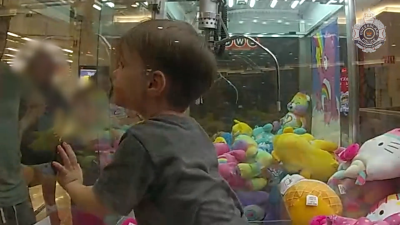 Toddler rescued from Hello Kitty claw machine
