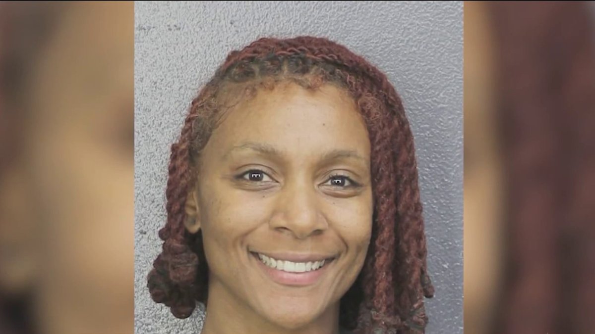 Hollywood middle school teacher arrested for ‘inappropriate contact ...