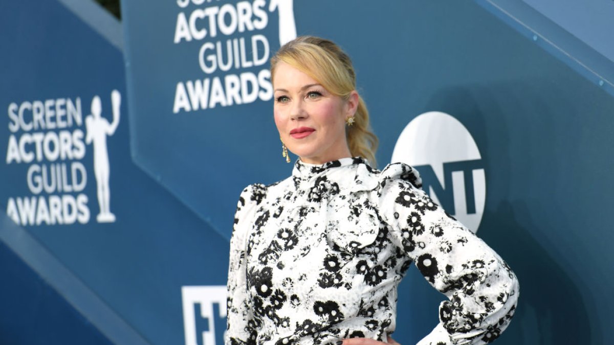 Christina Applegate says she lived with MS signs for 7 decades right before she was diagnosed: ‘I didn&#039t pay attention’
