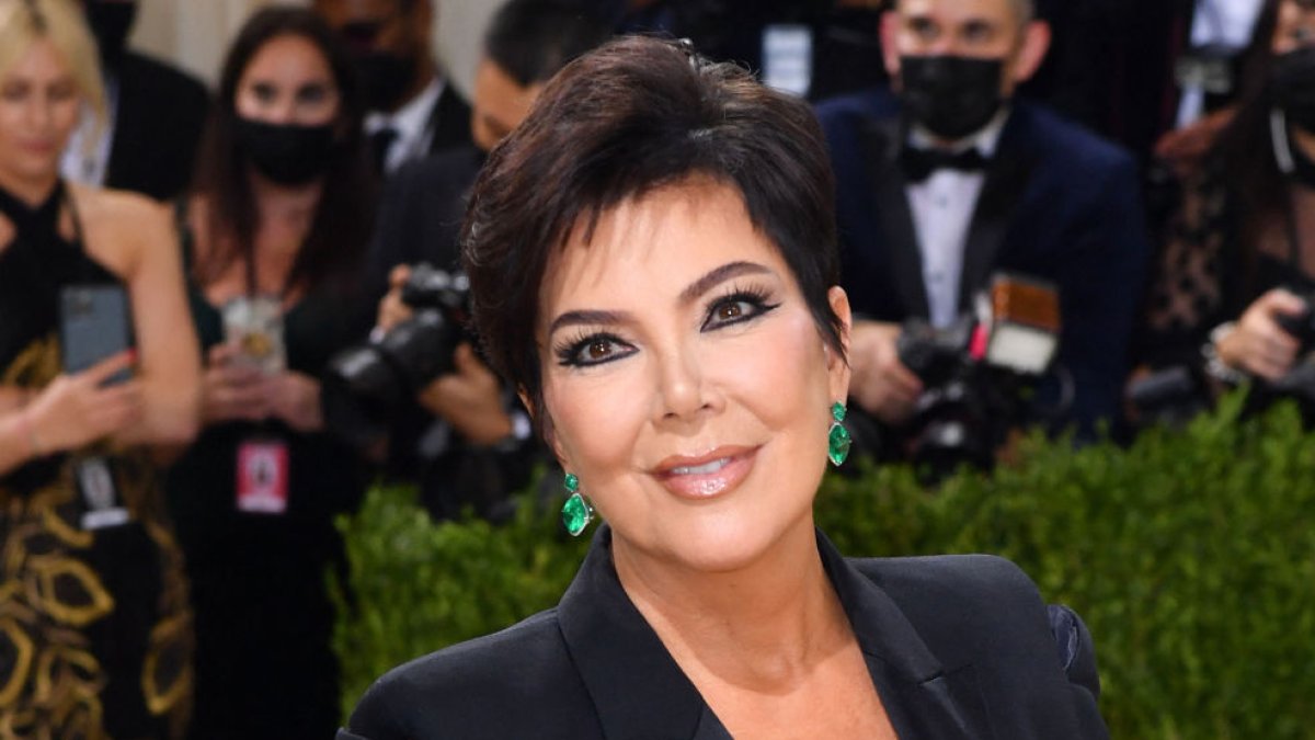 Kris Jenner announces her sister Karen has died: ‘My coronary heart aches' Kris Jenner announces her sister Karen has died: ‘My coronary heart aches'