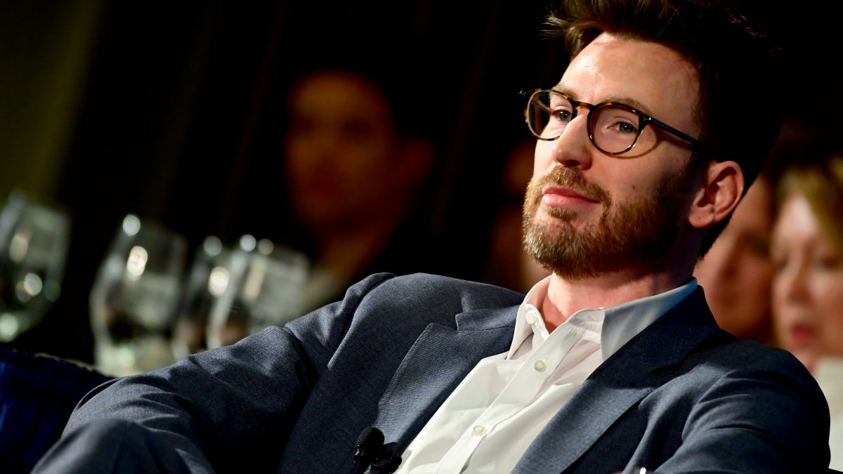 Chris Evans and his major girl Alba Baptista seen at pre-Oscars bash