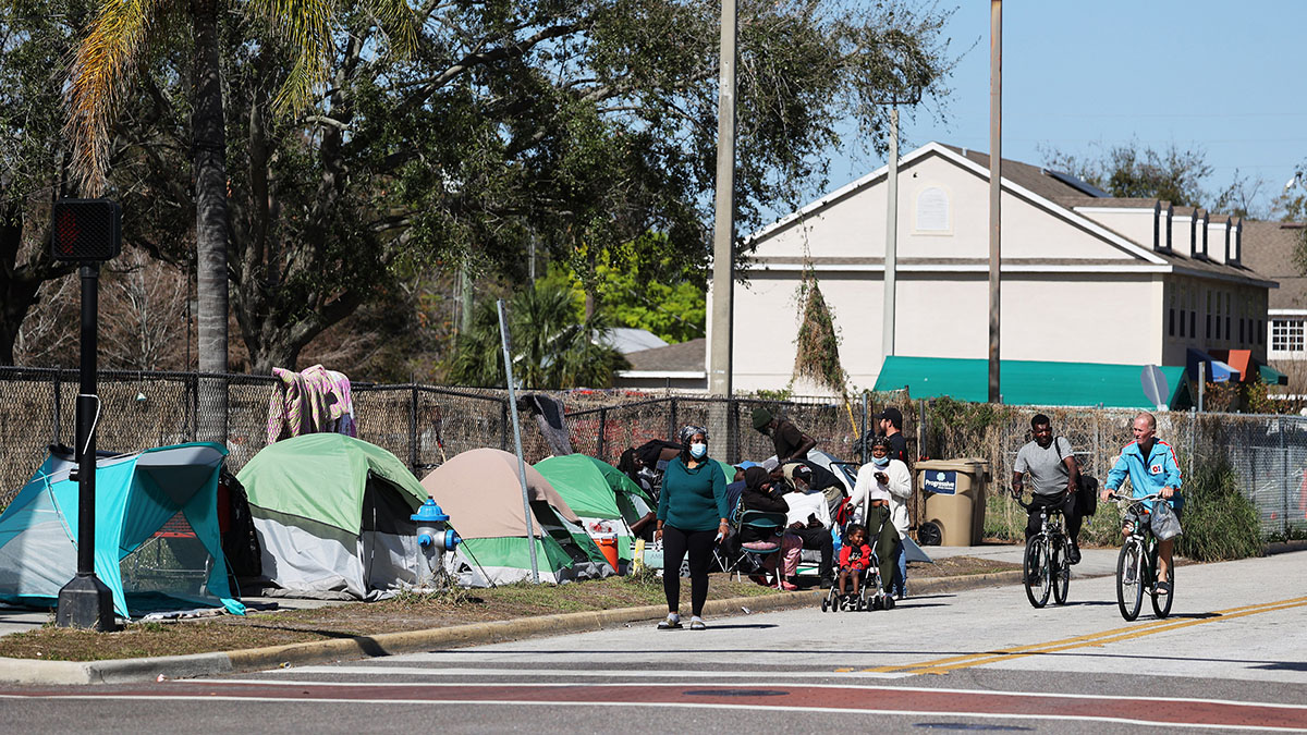 A look at how the new law banning Florida’s homeless from sleeping in ...