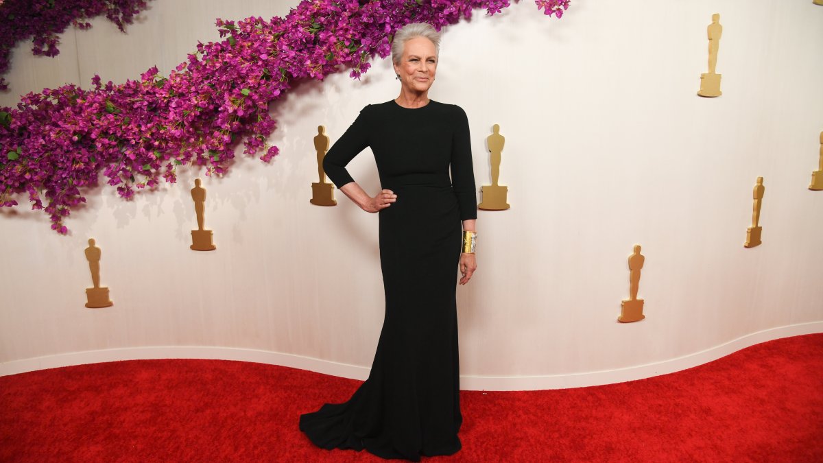 The relatable motive Jamie Lee Curtis left the 2024 Oscars early