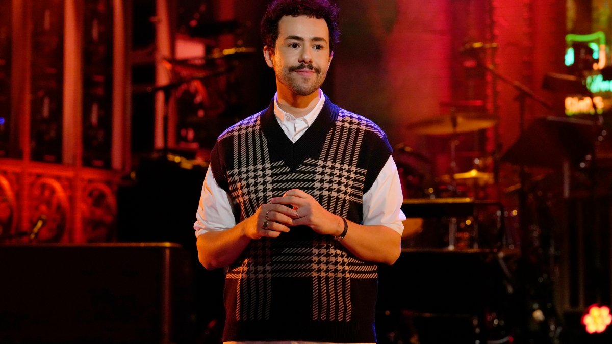 Ramy Youssef says he prays for an close to violence in Gaza for the duration of ‘SNL&#039 monologue: ‘Free the people of Palestine&#039
