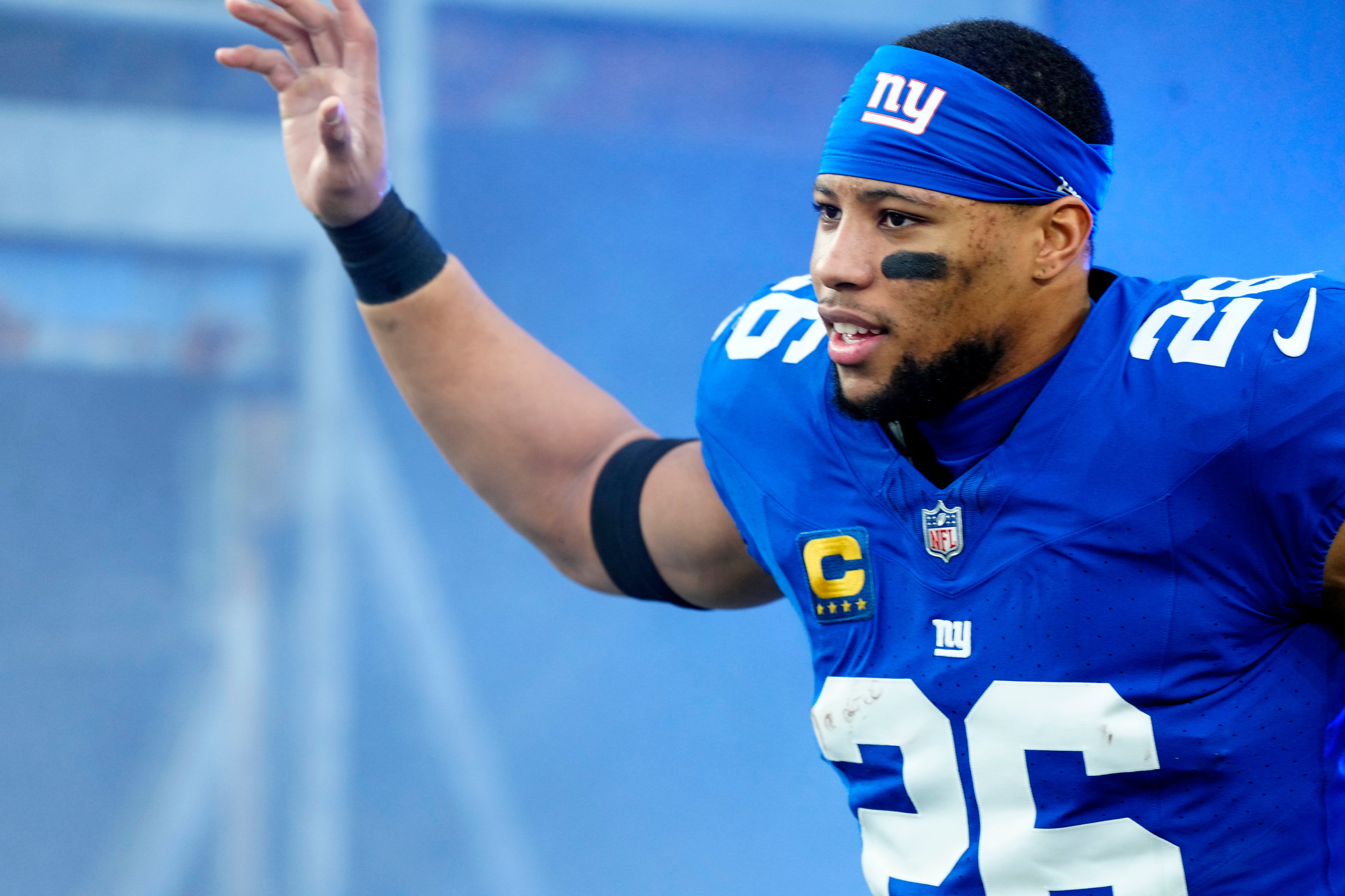 Eagles land former Giants RB Saquon Barkley – NBC 6 South Florida