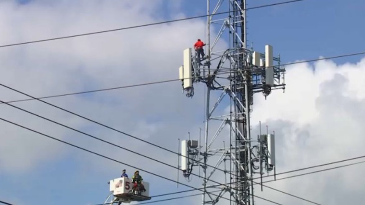 Man Arrested After Climbing 150 foot Miami Cell Tower Causing Up To man-arrested-after-climbing-150-foot-miami-cell-tower-causing-up-to