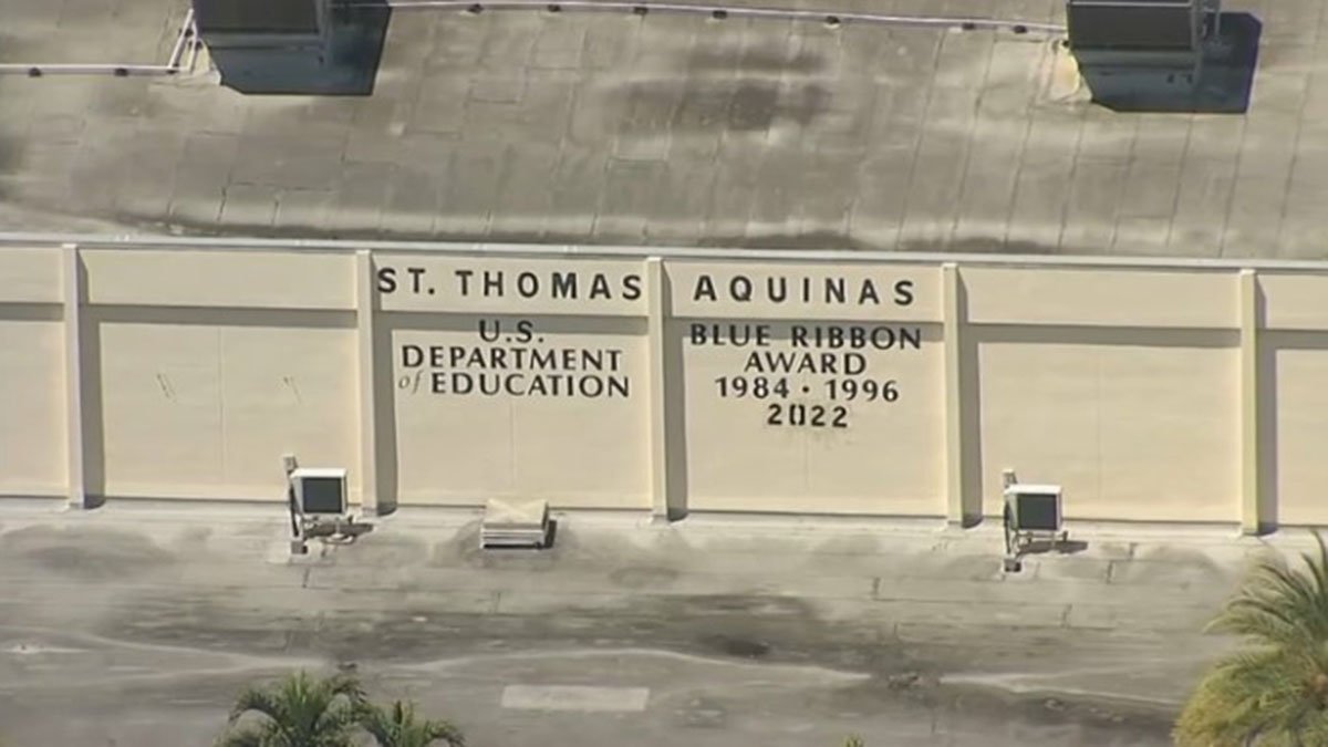 Ex-teacher at Fort Lauderdale Catholic school arrested for alleged relationship with minor - Vimarsana News
