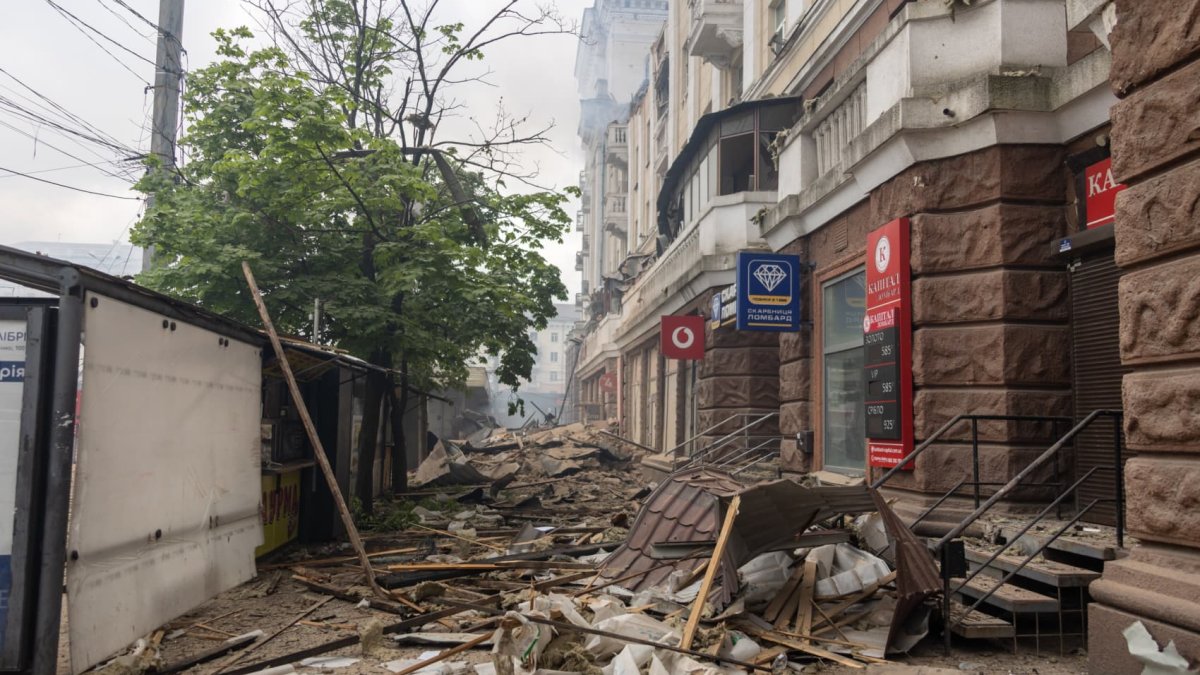 Ukraine war live updates: NATO chief chides China; Pentagon says weapons will reach Ukraine 'within days' – NBC 6 South Florida - Vimarsana News