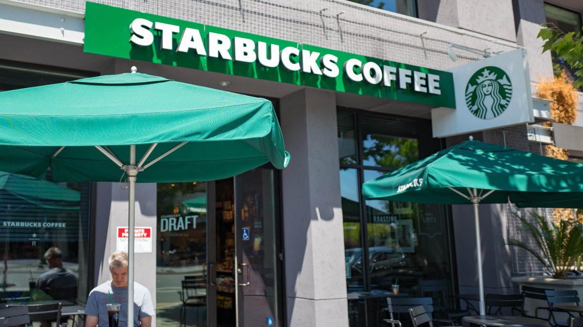 Starbucks is introducing a cold drink cup designed with up to 20% considerably less plastic