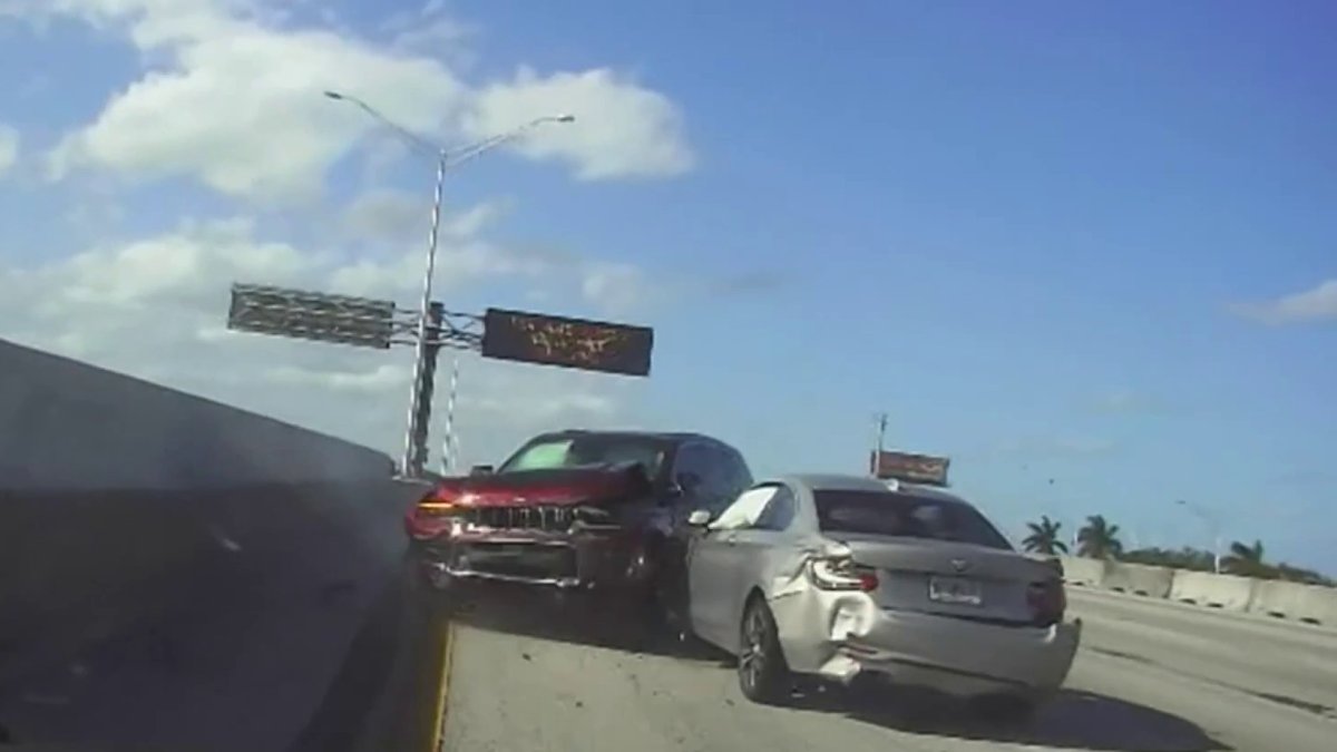 Dashcam footage shows intense chase that ends in crash on I-95 in Hollywood - Vimarsana News