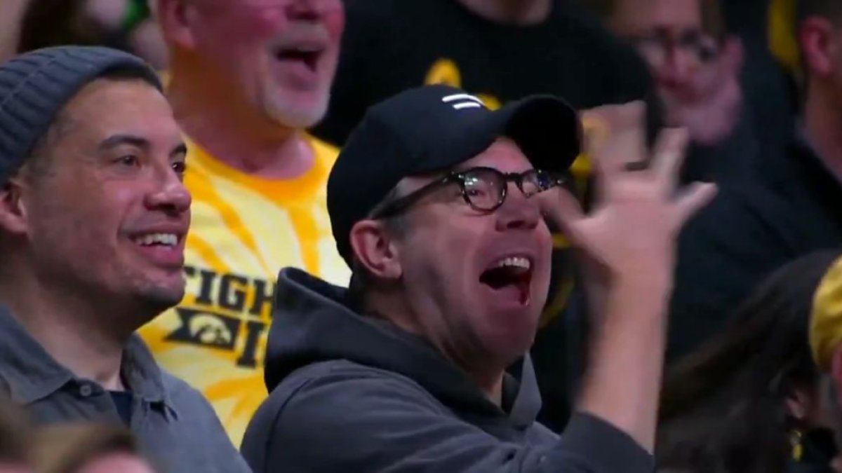 Jason Sudeikis does ‘You Can&#039t See Me&#039 move to LSU&#039s Angel Reese in Iowa match