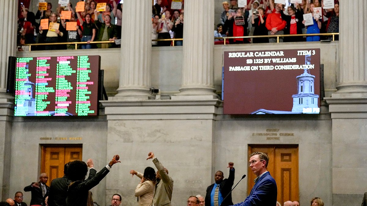 Tennessee lawmakers pass bill that would allow teachers to carry guns – NBC 6 South Florida - Vimarsana News