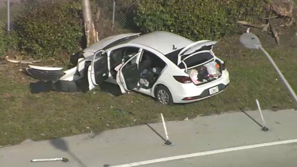 Barricaded subject inside vehicle on I-95 – NBC 6 South Florida