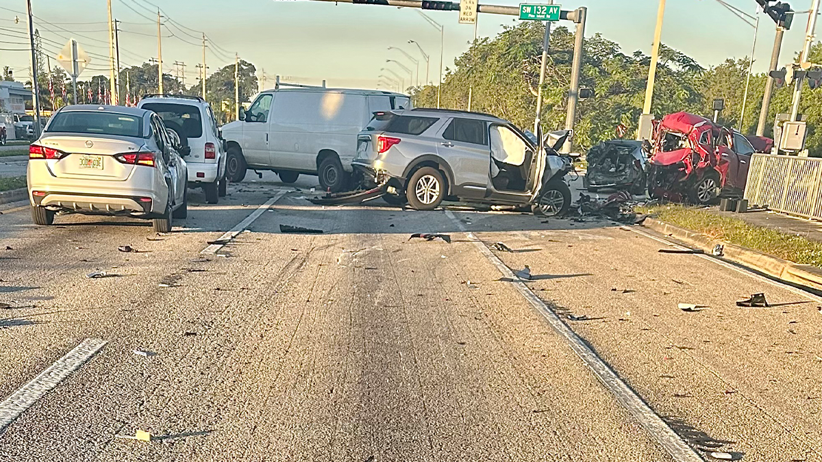 2 people dead after 6-vehicle crash in Miami-Dade County – NBC 6 South Florida - Vimarsana News